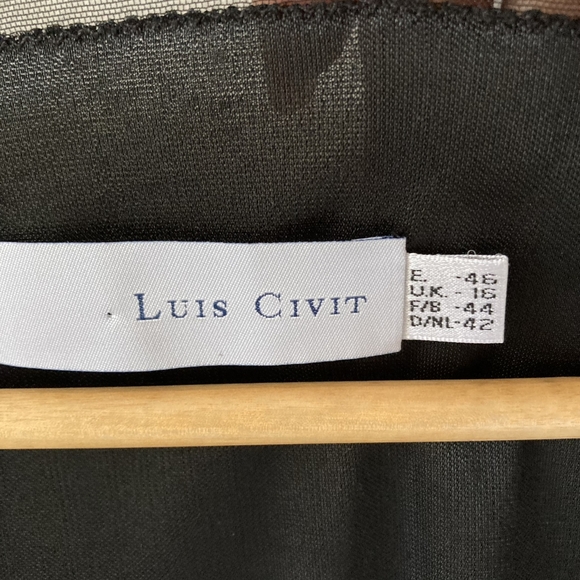 Pre-loved designer Luis Civit Women's Black Sequins Mesh Blouse UK Size 16 - Picture 15 of 17